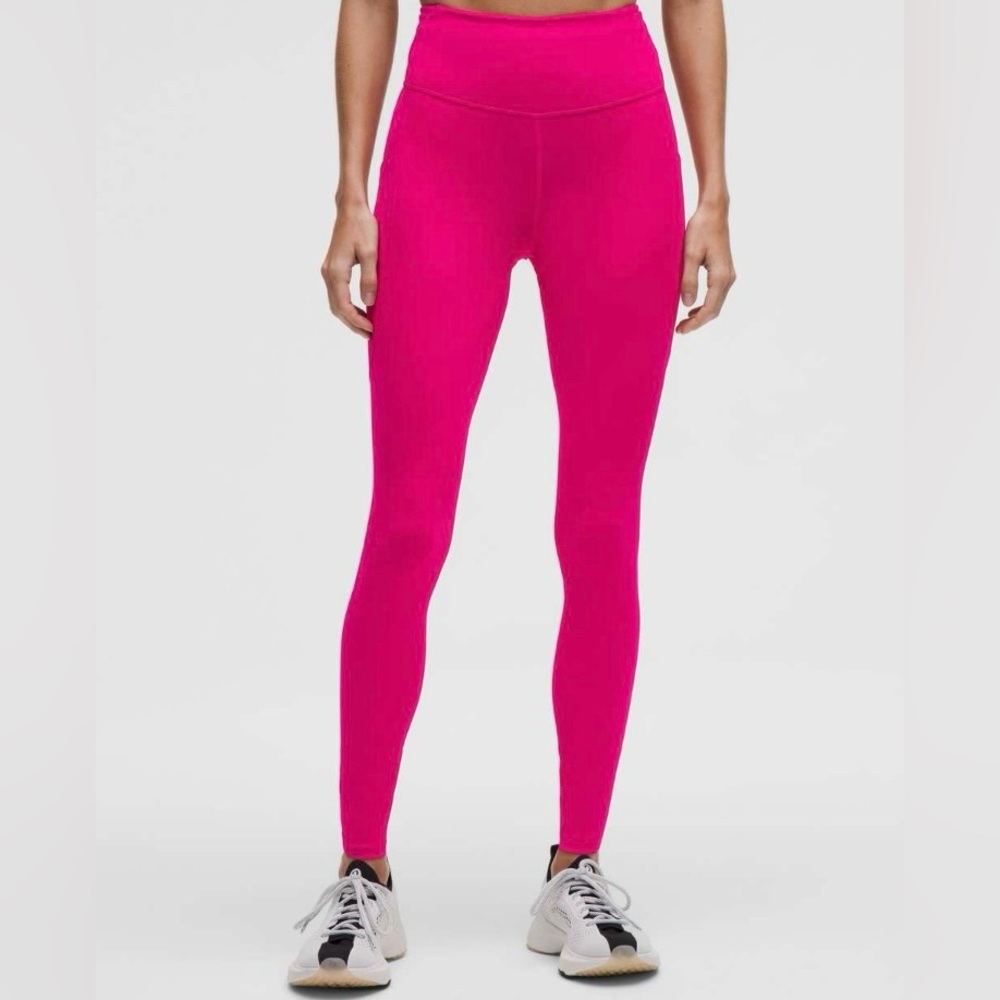 Lululemon Fast and Free High-Rise Thermal Tight 28" *Pockets
Passionate Size 6